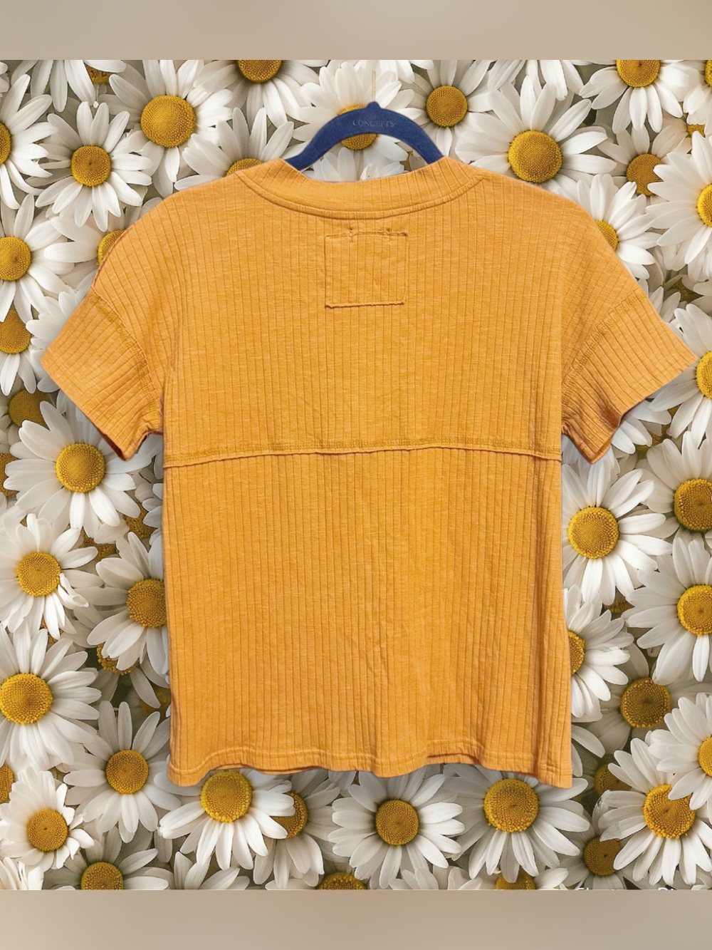 Roolee Ribbed Short Sleeve Button Henley in Mustard size Small - Picture 2 of 8